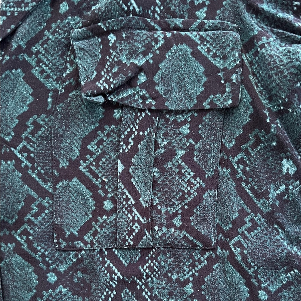ZARA Green Black snakeskin patterned Button Down Shirt - Picture 7 of 17